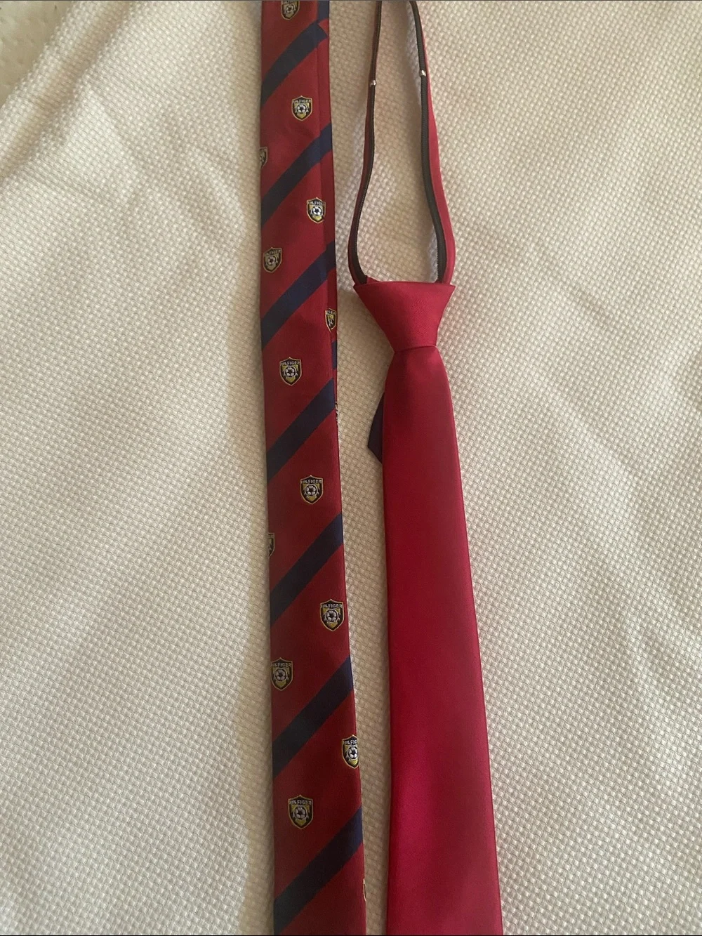 Tommy Hilfiger Boys Red Striped and Solid Pre-Tied Neckties